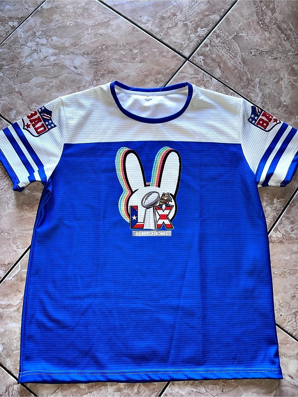 Benito bowl jersey Bad Bunny  size Large